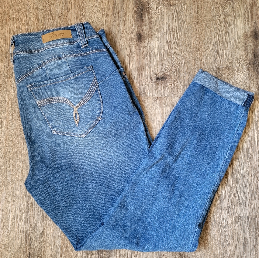 Royalty For Me 10 jeans
